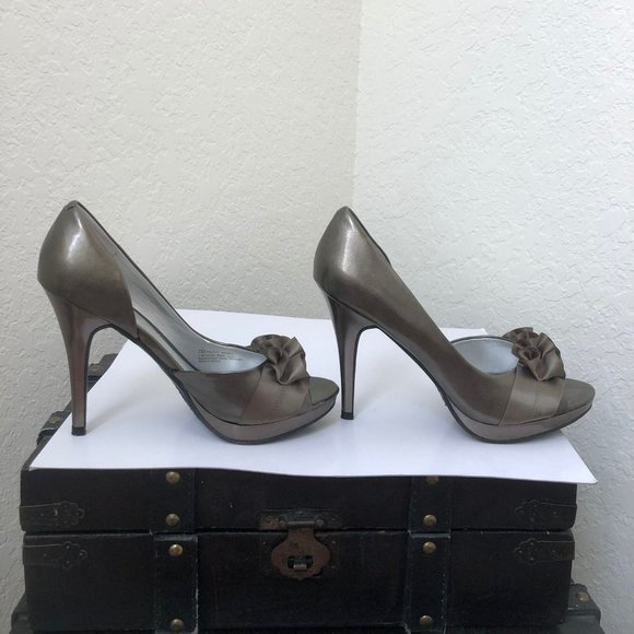 Carlos Santana Open Toe Dress Pumps Size 7 - Picture 1 of 7